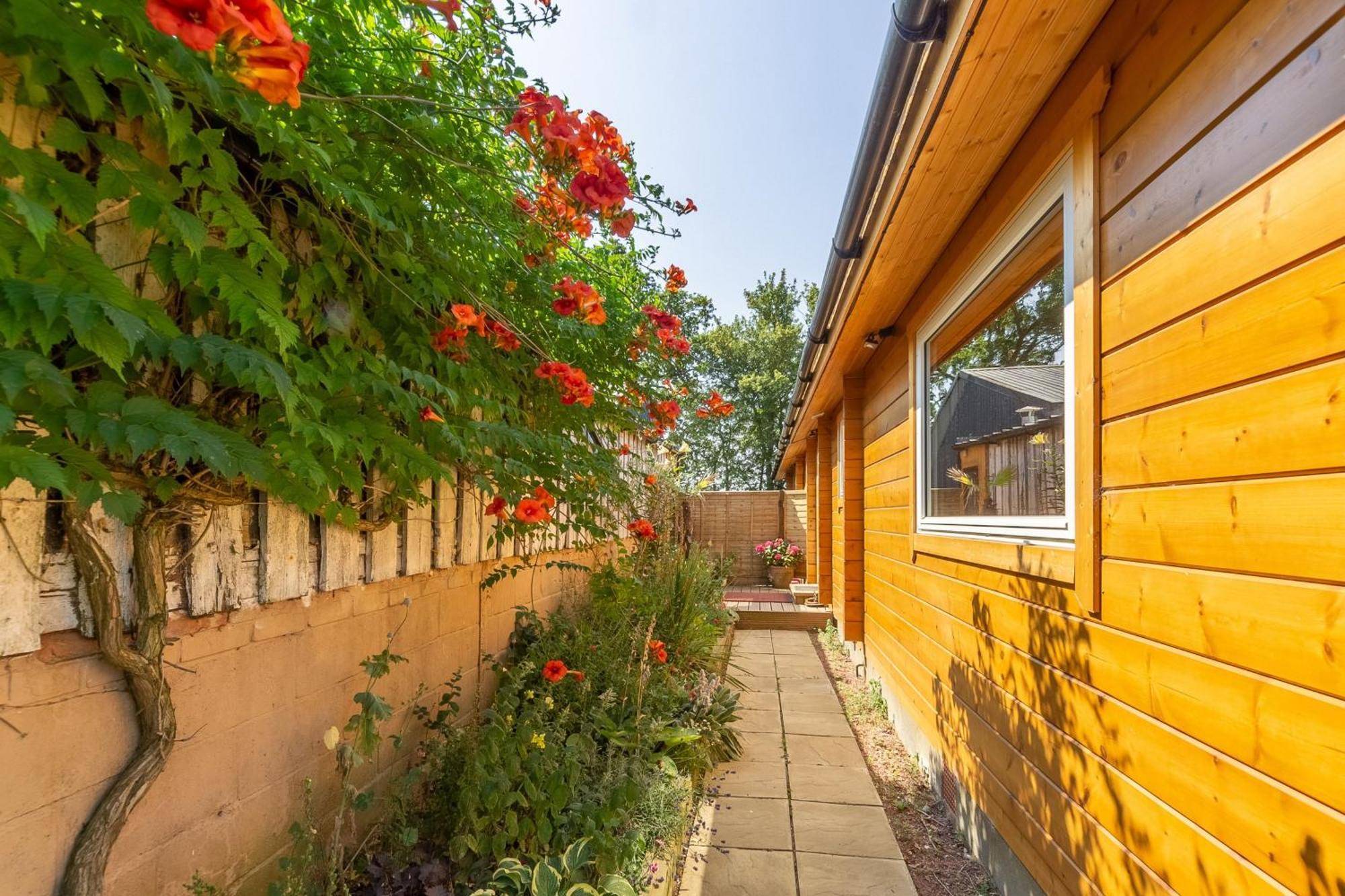 The Lodge ستوماركت المظهر الخارجي الصورة