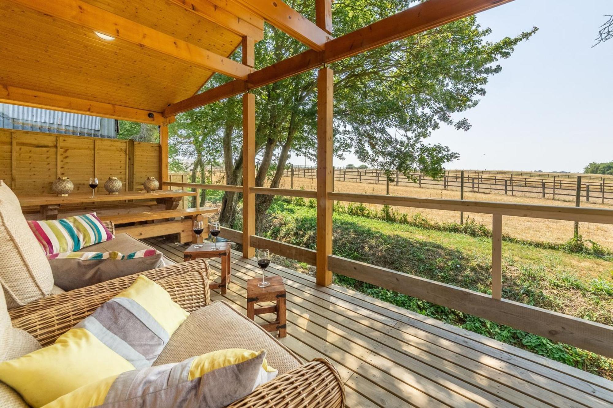 The Lodge ستوماركت المظهر الخارجي الصورة